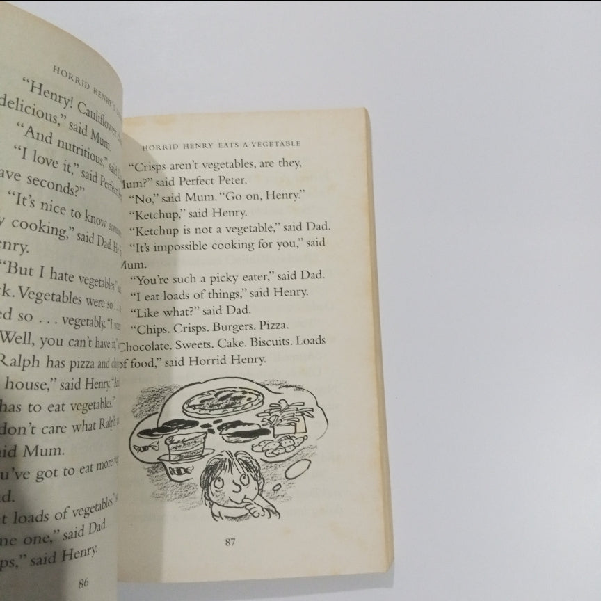 A Giant Slice of Horried Henry 3 Books in 1 (Preloved)