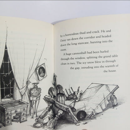 Something Wickedly Weird - The Icy Hand (Preloved)