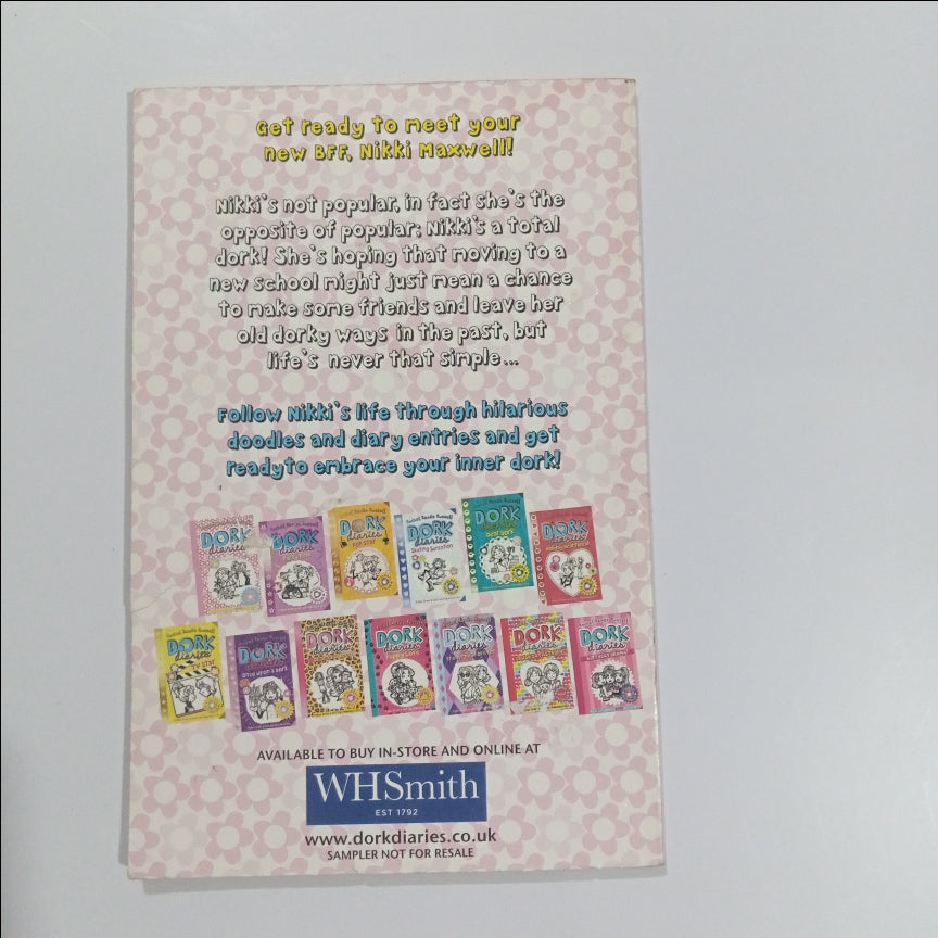 Dork Diaries - Welcome to Nikki's a DORKable World! (Preloved)